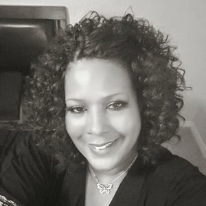 Meet your Posher, Nika